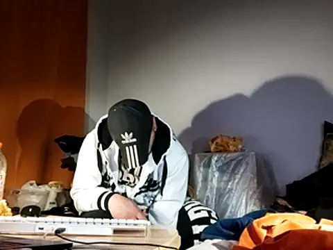 SmokedAlloy2 online show from January 2026 07:42:01 PM