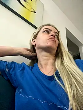 Snapshot of Alerquinasc chatting on October 2025 11:28:01 PM Alerquinasc online show from October 2025 11:28:01 PM