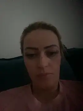 Snapshot of Alerquinasc chatting on November 2025 09:19:01 PM Alerquinasc online show from November 2025 09:19:01 PM