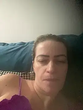 Alerquinasc online show from April 2026 06:40:01 AM