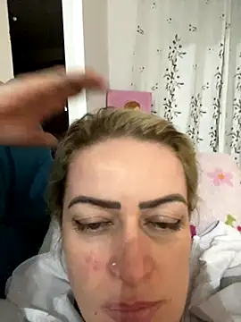 Snapshot of Alerquinasc chatting on September 2025 11:55:02 PM Alerquinasc online show from September 2025 11:55:02 PM