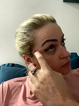 Snapshot of Alerquinasc chatting on September 2025 12:57:02 AM Alerquinasc online show from September 2025 12:57:02 AM