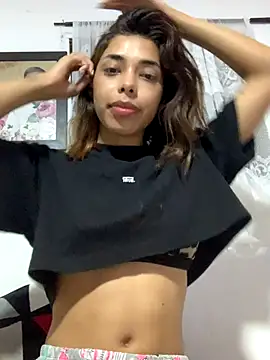 MeganAndMaxxh online show from September 2025 02:45:01 AM