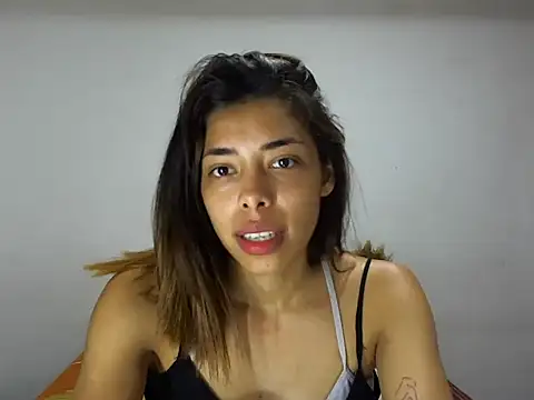 MeganAndMaxxh online show from October 2025 11:11:01 PM