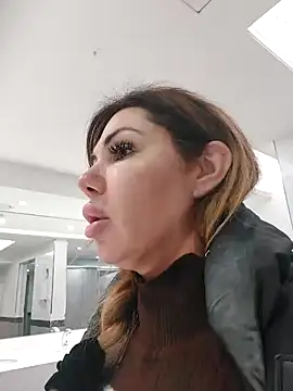 Alisasexxh online show from January 2025 02:25:01 PM