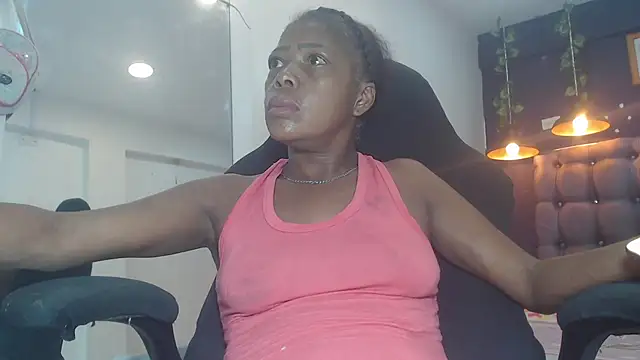 Snapshot of JackyHotBlack chatting on October 2025 04:41:02 PM JackyHotBlack online show from October 2025 04:41:02 PM