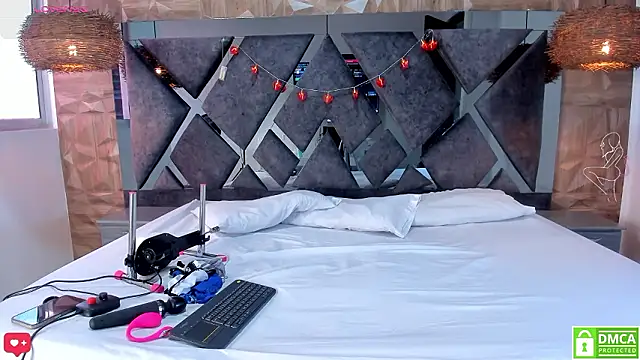 Selene  Lopez  online show from February 2026 07:58:02 PM