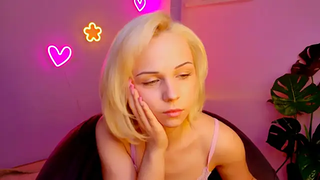 Charlotte Colinss online show from April 2026 07:45:01 AM