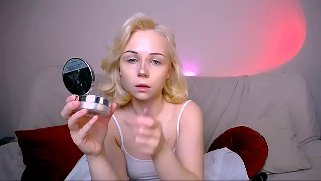 Charlotte Colinss online show from February 2026 03:36:01 AM