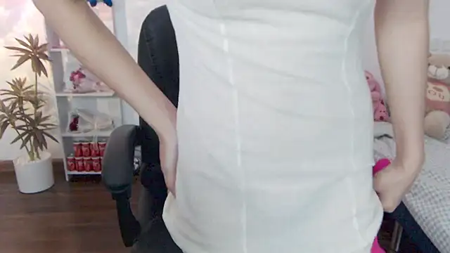 Suzie Wet Cave online show from October 2025 12:31:02 PM