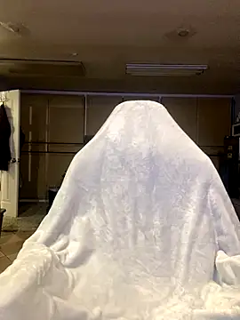 StandOnthatboy online show from November 2025 02:49:01 AM