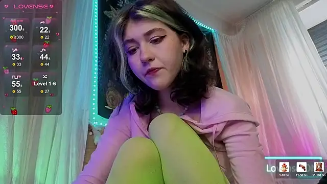 Snapshot of Miko_Meow chatting on May 2026 03:43:02 PM Miko Meow online show from May 2026 03:43:02 PM
