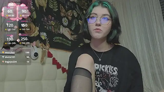 Snapshot of Miko_Meow chatting on October 2025 08:00:01 AM Miko Meow online show from October 2025 08:00:01 AM