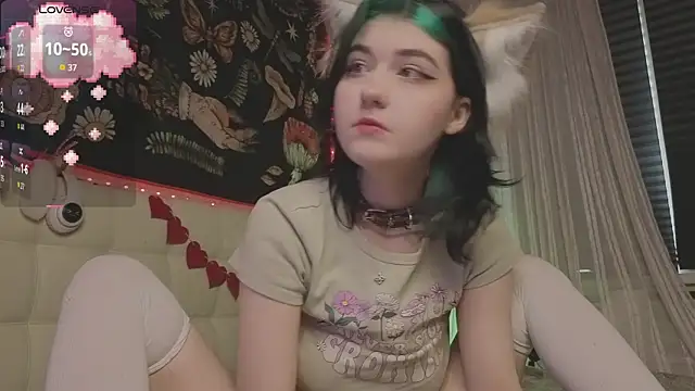 Snapshot of Miko_Meow chatting on October 2025 06:50:02 AM Miko Meow online show from October 2025 06:50:02 AM