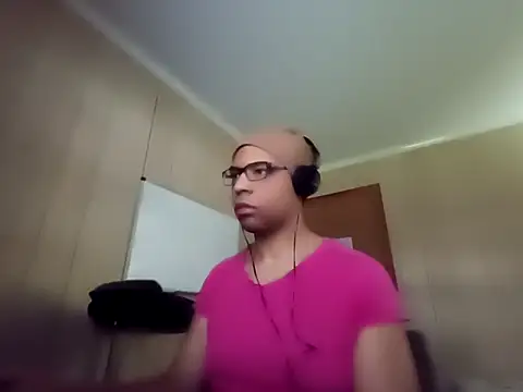 NaturalBeautyQueen online show from September 2025 12:45:02 PM