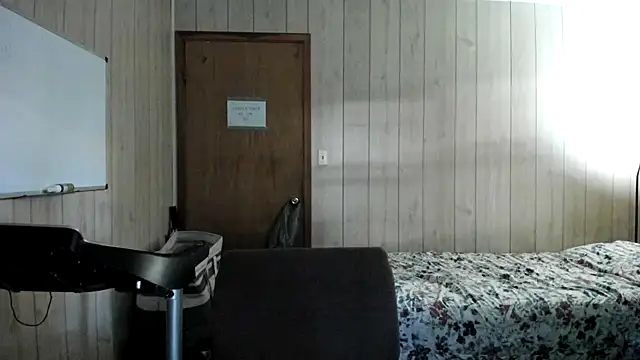 NaturalBeautyQueen online show from September 2025 01:18:01 PM