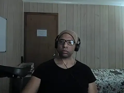 NaturalBeautyQueen online show from October 2025 07:37:01 PM