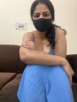 SashaPatel online show from November 2025 01:43:01 AM