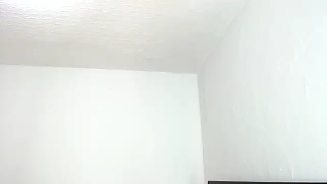 Snapshot of Alex_mojica chatting on December 2025 06:06:01 AM Alex mojica online show from December 2025 06:06:01 AM