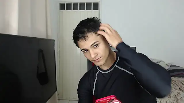 Alex mojica online show from October 2025 06:06:01 AM