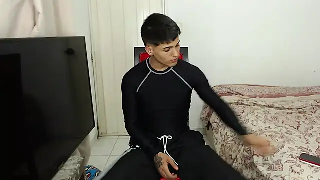 Snapshot of Alex_mojica chatting on October 2025 05:06:01 AM Alex mojica online show from October 2025 05:06:01 AM