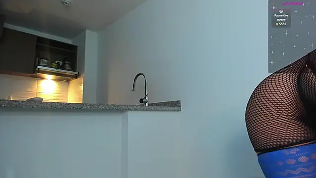 Michelle Ferrerr online show from April 2026 09:49:01 AM