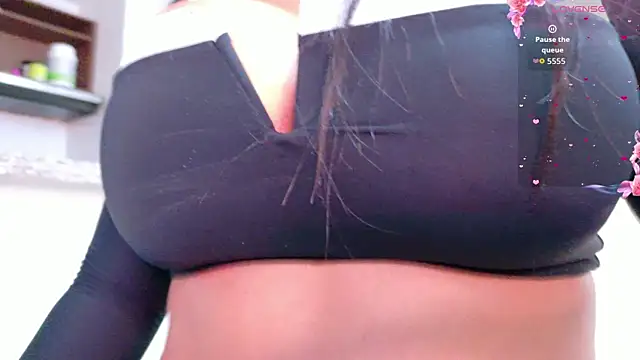 Michelle Ferrerr online show from July 2026 10:06:02 AM