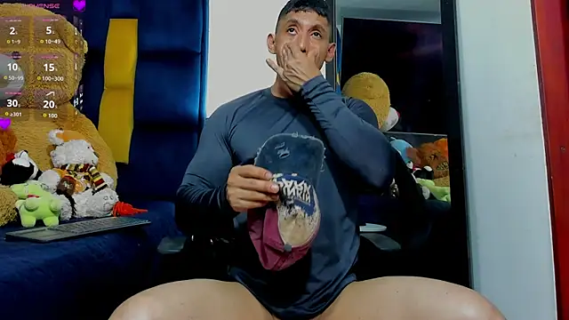 Snapshot of Evan_Storn chatting on November 2025 04:05:02 AM Evan Storn online show from November 2025 04:05:02 AM