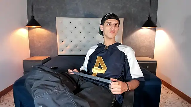  realwav online show from December 2025 06:29:01 AM