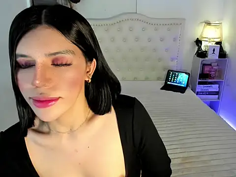 naughtyandreaxx online show from July 2026 09:08:01 PM