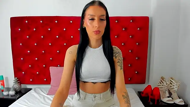 Snapshot of PleasureJasmine chatting on February 2026 10:35:02 AM PleasureJasmine online show from February 2026 10:35:02 AM