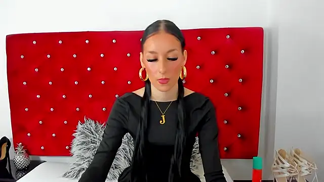 Snapshot of PleasureJasmine chatting on October 2025 07:42:02 AM PleasureJasmine online show from October 2025 07:42:02 AM