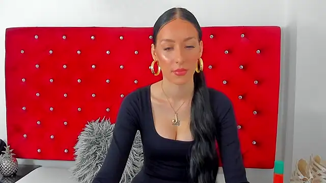 Snapshot of PleasureJasmine chatting on October 2025 07:42:01 AM PleasureJasmine online show from October 2025 07:42:01 AM