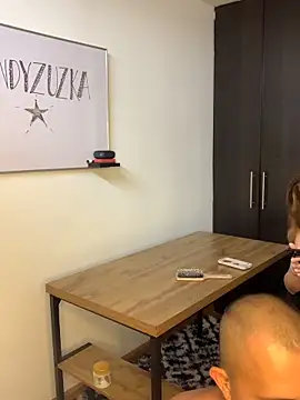 andyzuzka online show from February 2026 03:34:02 PM