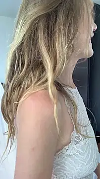 andyzuzka online show from December 2025 04:01:02 PM