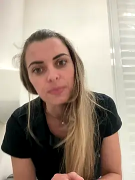Snapshot of SweetGraciosa chatting on September 2025 08:12:01 PM SweetGraciosa online show from September 2025 08:12:01 PM