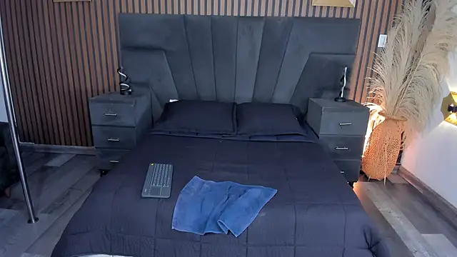 NahomiRichards  online show from May 2026 05:44:01 AM