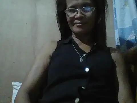 Kristen05 online show from October 2025 07:37:02 PM