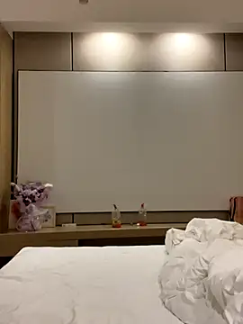 zaizaiNono online show from November 2025 08:25:01 AM