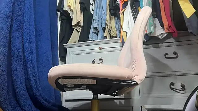 bearcub300 online show from November 2025 08:51:01 AM