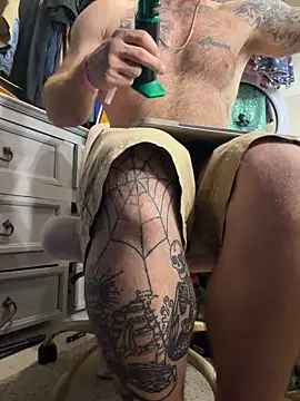 bearcub300 online show from October 2025 05:40:02 AM