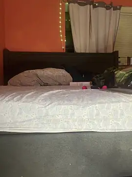 bearcub300 online show from September 2025 05:47:02 AM