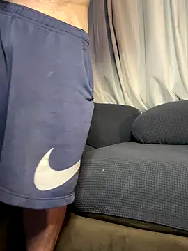 bearcub300 online show from September 2025 05:06:02 AM