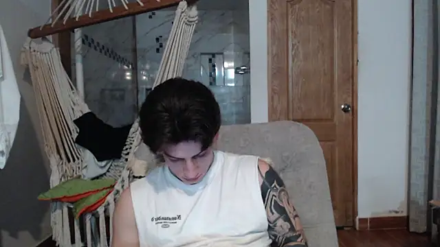 Snapshot of AteneoJr chatting on November 2025 05:19:02 AM AteneoJr online show from November 2025 05:19:02 AM