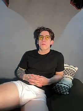 AteneoJr online show from March 2026 01:14:01 AM