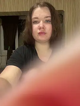 Di Olivia online show from December 2025 06:19:01 PM