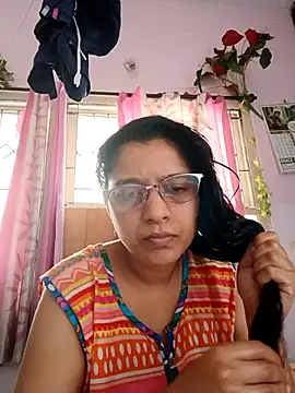 Snapshot of thanusi_2 chatting on September 2025 06:19:01 AM thanusi 2 online show from September 2025 06:19:01 AM