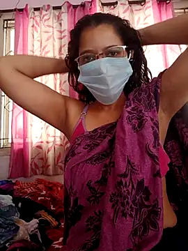 Snapshot of thanusi_2 chatting on July 2026 05:03:02 AM thanusi 2 online show from July 2026 05:03:02 AM