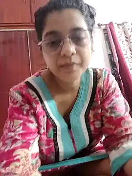 Snapshot of thanusi_2 chatting on September 2025 04:50:01 PM thanusi 2 online show from September 2025 04:50:01 PM