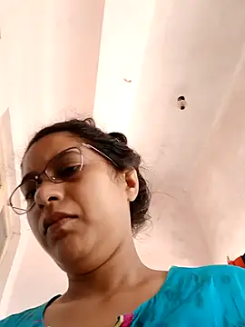 Snapshot of thanusi_2 chatting on September 2025 05:13:01 AM thanusi 2 online show from September 2025 05:13:01 AM